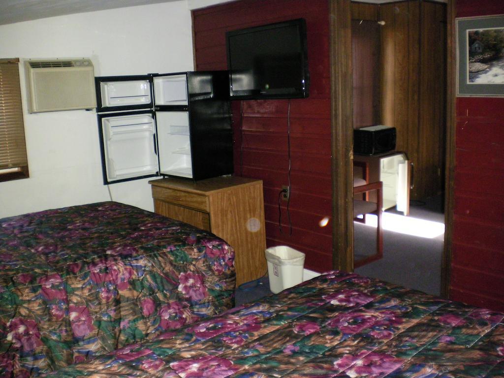 The Rome Motel Room photo