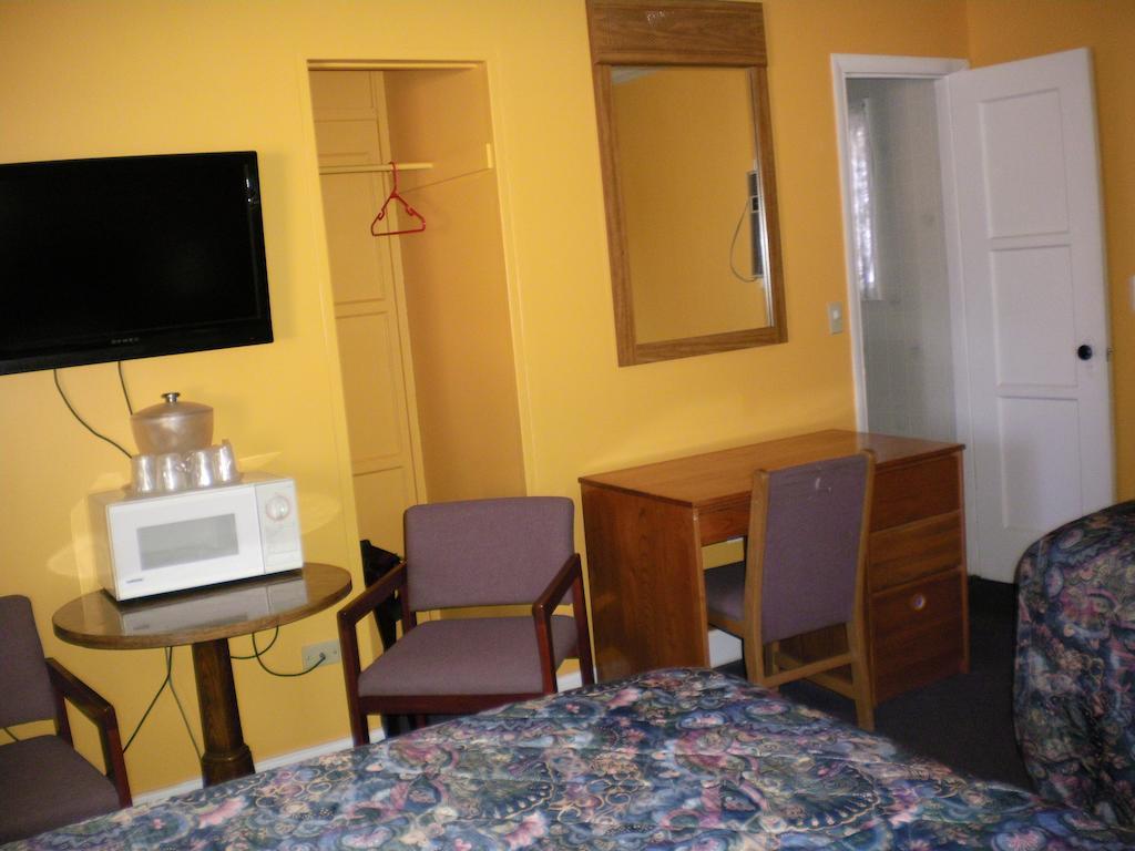 The Rome Motel Room photo