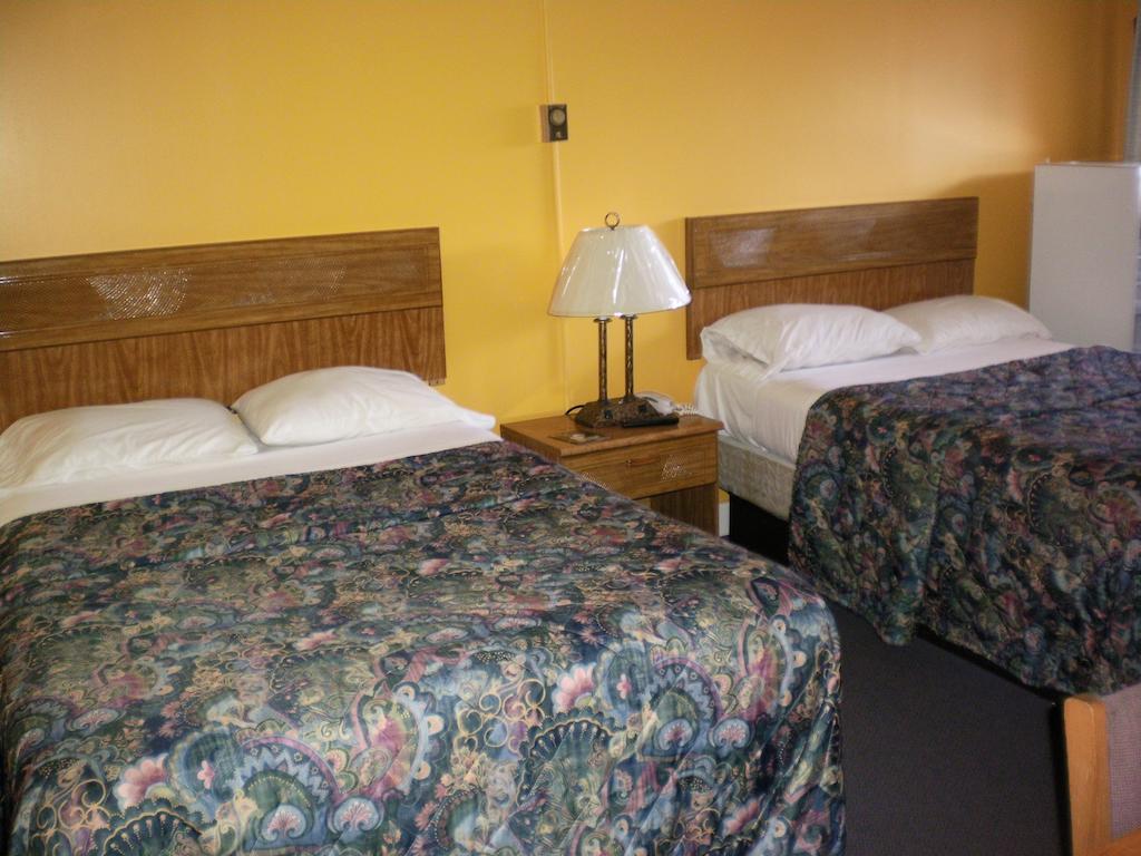 The Rome Motel Room photo