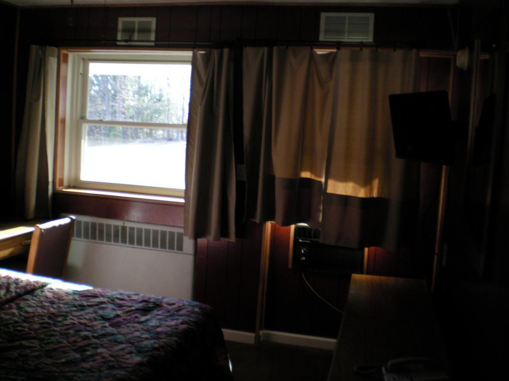 The Rome Motel Room photo